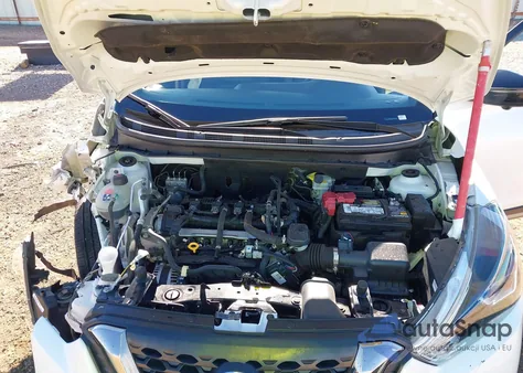 2019 Nissan Kicks Sr из США, поврежденный, VIN 3N1CP5CU4KL513572